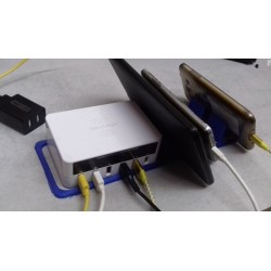 Station de charge USB 6 ports + Rack de rangement